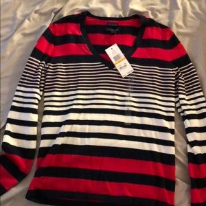 Tommy Hillfiger VNeck Sweater